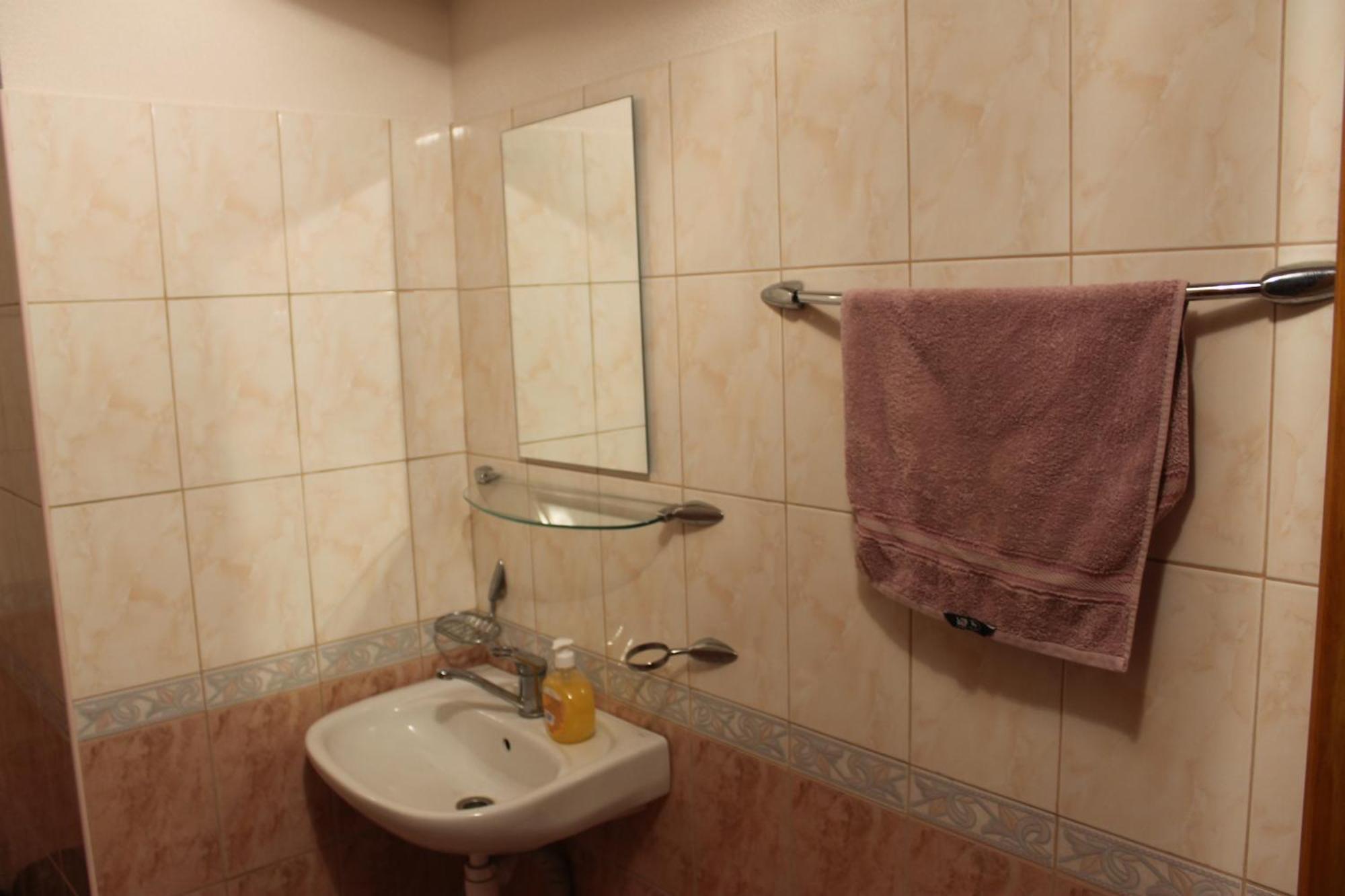 Latvijas Sarkana Krusta Viesnica Rēzekne Buitenkant foto