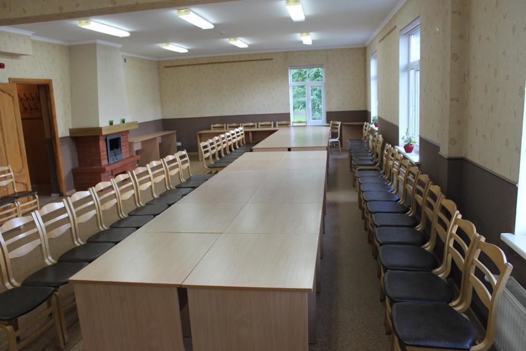 Latvijas Sarkana Krusta Viesnica Rēzekne Buitenkant foto