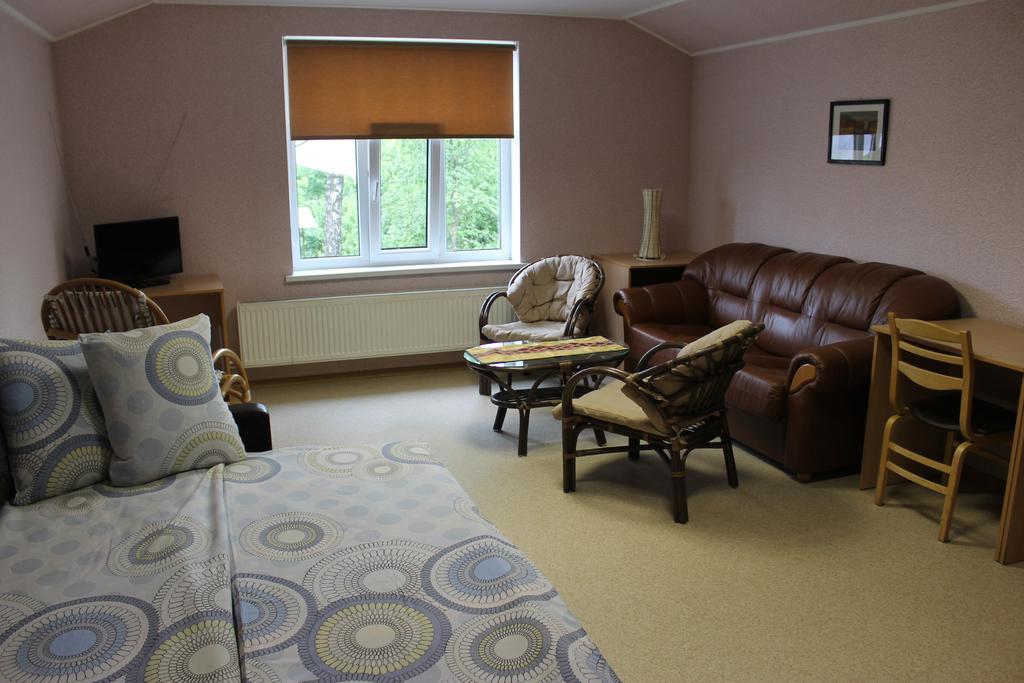 Latvijas Sarkana Krusta Viesnica Rēzekne Kamer foto