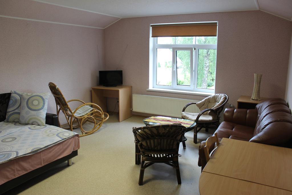 Latvijas Sarkana Krusta Viesnica Rēzekne Kamer foto
